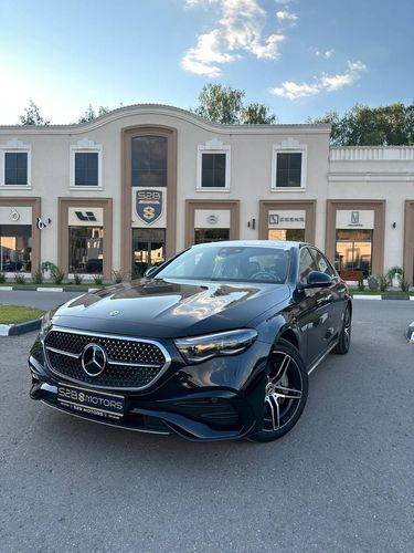 Mercedes-Benz E300 4MATIC черный 2024
