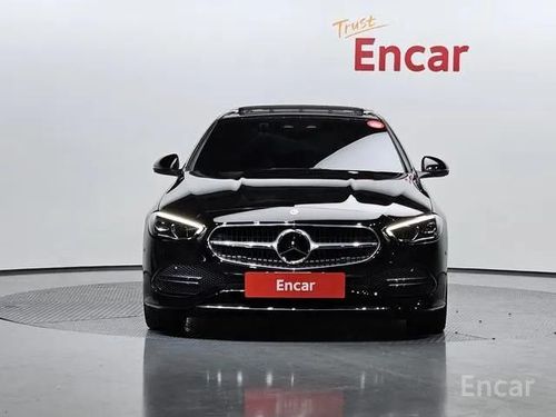 Mercedes C300 4MATIC черный 2024