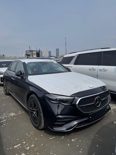 Mercedes-Benz E300 4MATIC 2025 черный